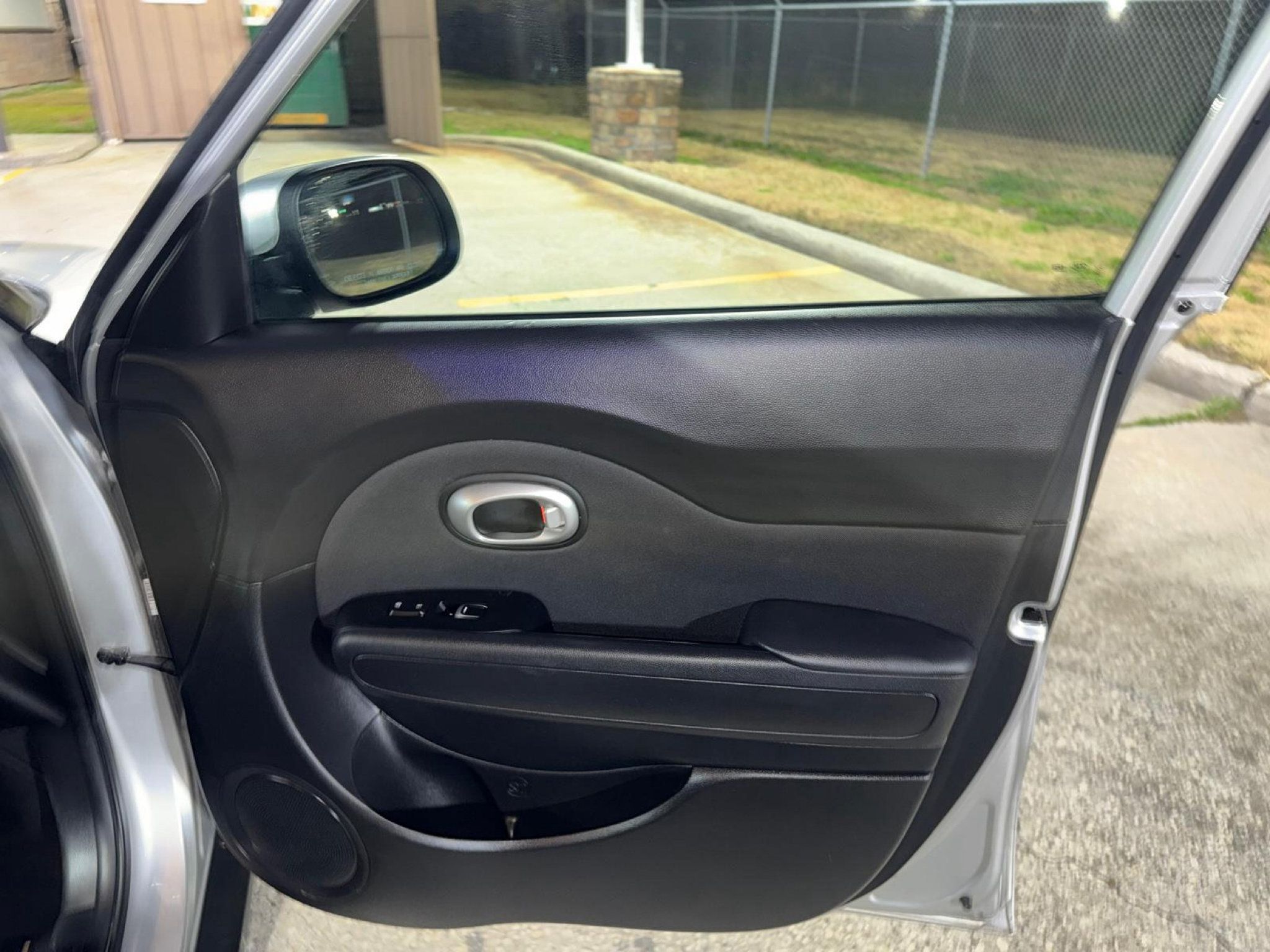 Used 2018 Kia Soul w/ Convenience Package FWD image 5