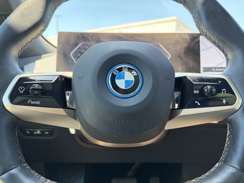 Used 2024 BMW iX xDrive50 w/ Premium Package AWD/4WD image 11