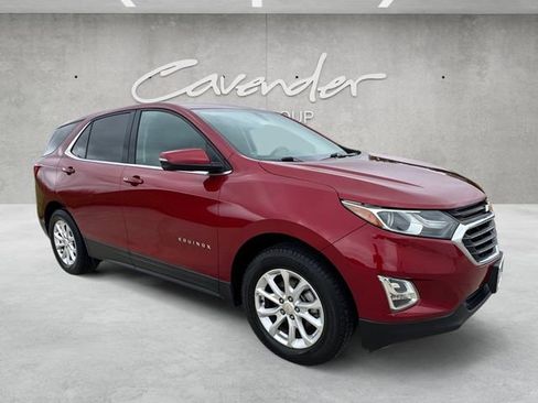Used 2019 Chevrolet Equinox LT image 2