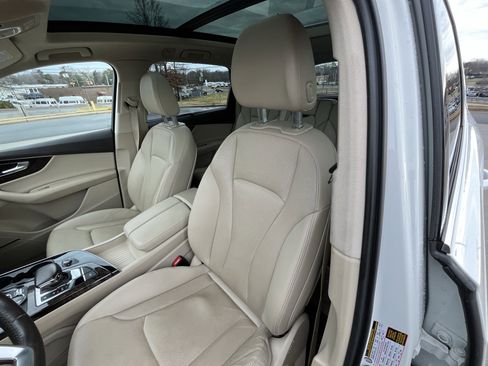 Used 2019 Audi Q7 3.0T Premium Plus w/ Premium Plus Package image 16