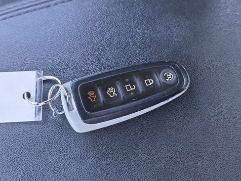 Used 2015 Ford Taurus SEL w/ Equipment Group 201A AWD/4WD image 35