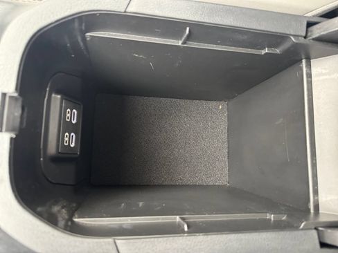 Used 2023 Toyota RAV4 XLE Premium AWD/4WD image 27
