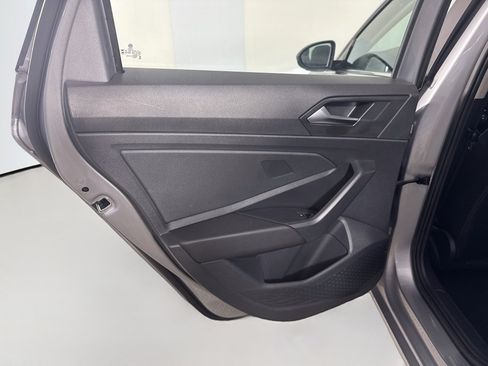 Used 2024 Volkswagen Jetta SE FWD image 26