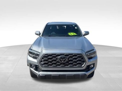 Used 2023 Toyota Tacoma TRD Off-Road w/ TRD Premium Off Road Package AWD/4WD image 8
