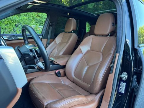 Used 2016 Porsche Cayenne S AWD/4WD image 24