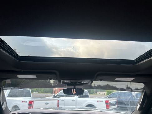 Used 2024 GMC Sierra 2500 Denali w/ Denali Reserve Package image 17