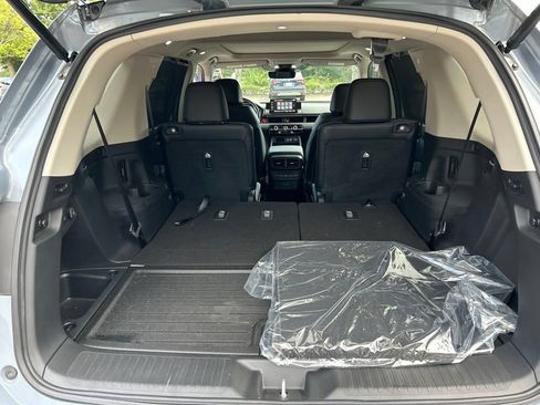 Used 2024 Honda Pilot Touring image 22