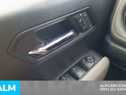 Used 2023 Chevrolet Colorado ZR2 w/ ZR2 Convenience Package III AWD/4WD image 34
