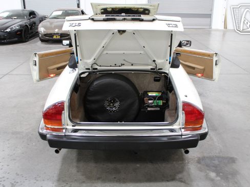 Used 1989 Jaguar XJS V12 Convertible RWD image 28