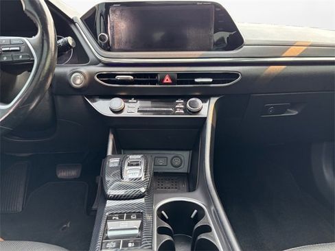 Used 2020 Hyundai Sonata Limited image 11