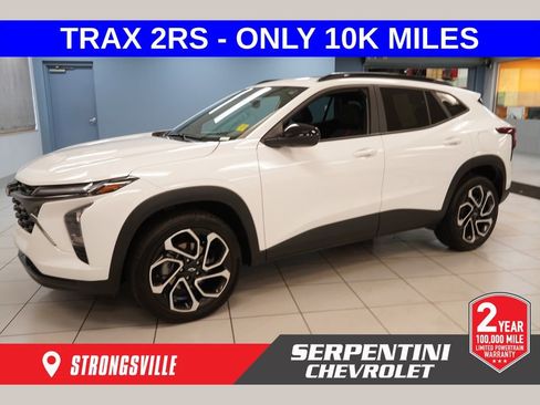 Certified 2024 Chevrolet Trax RS w/ Sunroof Package FWD image 1