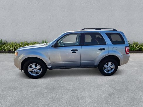 Used 2010 Ford Escape XLT FWD image 9