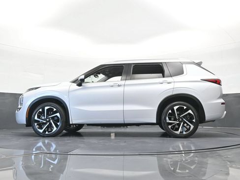 Used 2024 Mitsubishi Outlander SEL FWD image 61