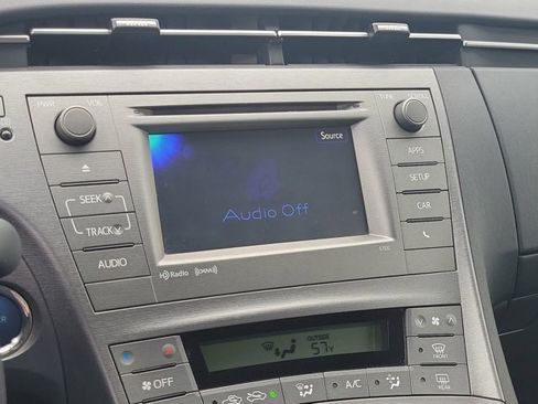 Used 2014 Toyota Prius Three image 24