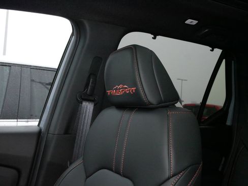 Certified 2025 Honda Pilot TrailSport image 35
