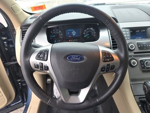 Used 2019 Ford Taurus SEL image 26