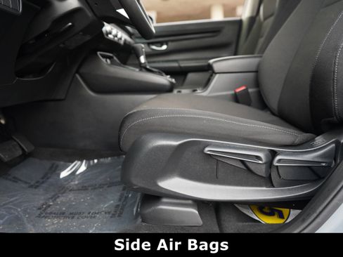 Used 2025 Honda CR-V LX image 12