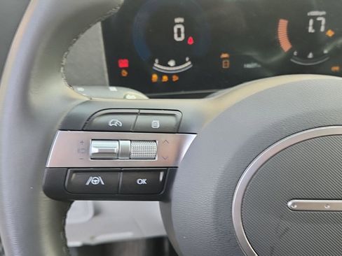 Used 2025 Hyundai Kona SEL image 13