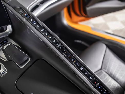 Used 2022 Chevrolet Corvette Stingray Premium Conv w/ Z51 Performance Package RWD image 29