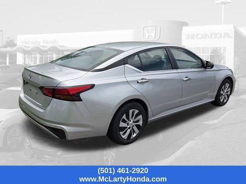 Used 2024 Nissan Altima 2.5 S FWD image 5