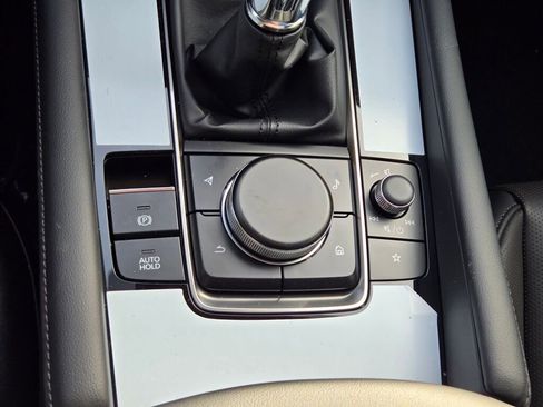 New 2026 MAZDA MAZDA3 2.5 S Hatchback w/ Premium Pkg image 26