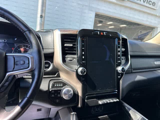 Used 2020 RAM 1500 Laramie AWD/4WD image 3