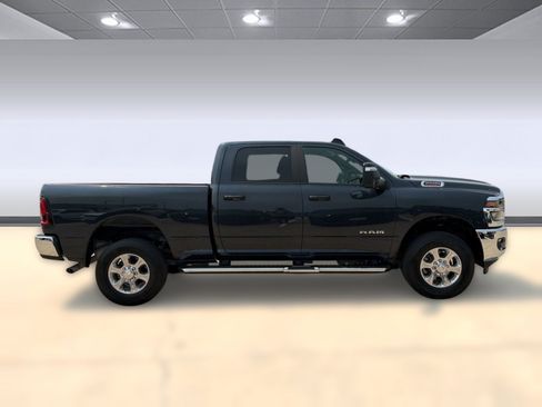 Certified 2026 RAM 2500 Big Horn AWD/4WD image 8