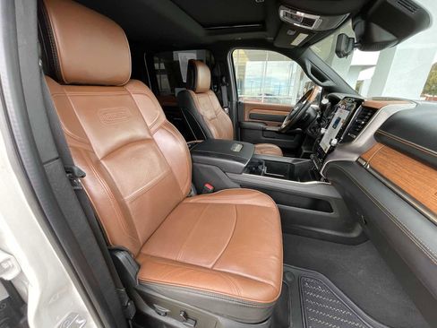 Used 2022 RAM 2500 Limited image 28