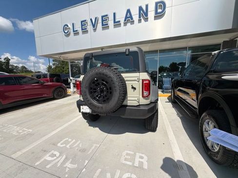 Used 2026 Ford Bronco 2-Door w/ Sasquatch Package AWD/4WD image 7