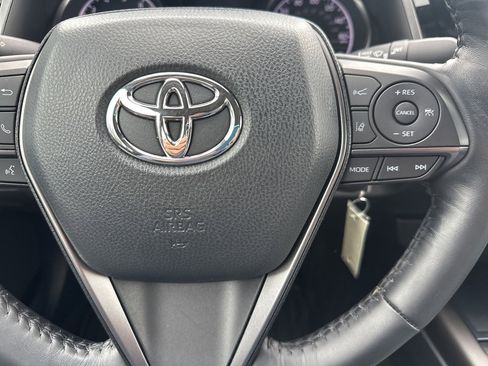 Certified 2021 Toyota Camry SE w/ Cold Weather Package image 18