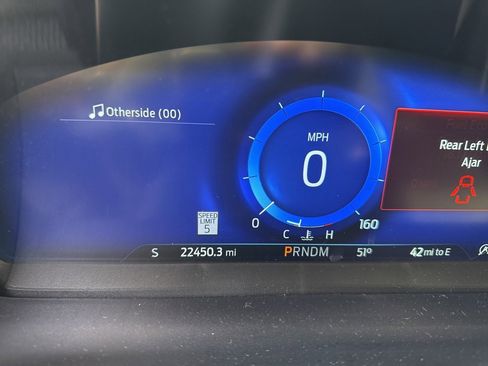 Used 2023 Ford Explorer ST w/ Equipment Group 401A image 9