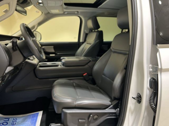 Certified 2025 Ford Expedition Active AWD/4WD image 19