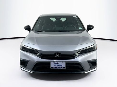 Used 2022 Honda Civic Sport image 2