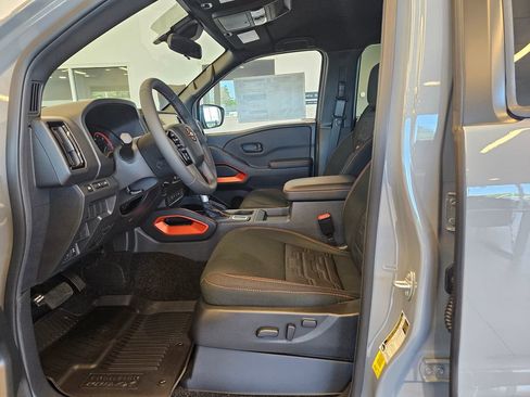 New 2026 Nissan Frontier PRO-4X w/ Tow Package AWD/4WD image 14