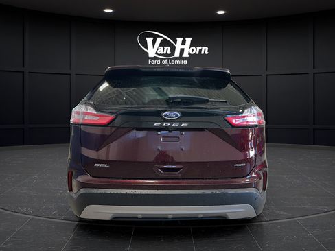 Used 2024 Ford Edge SEL w/ Convenience Package AWD/4WD image 6