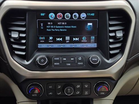 Used 2017 GMC Acadia Denali w/ Technology Package AWD/4WD image 29