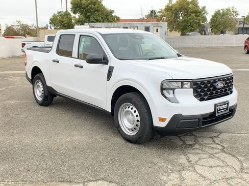 New 2025 Ford Maverick XL image 2