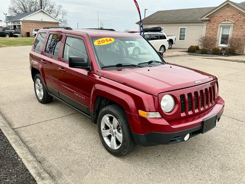 Used 2014 Jeep Patriot Latitude image 3