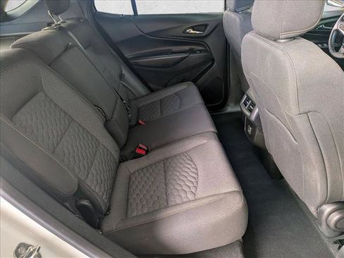 Used 2019 Chevrolet Equinox LT FWD image 26