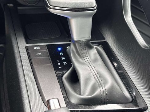 Certified 2025 Hyundai Elantra Sport FWD image 26