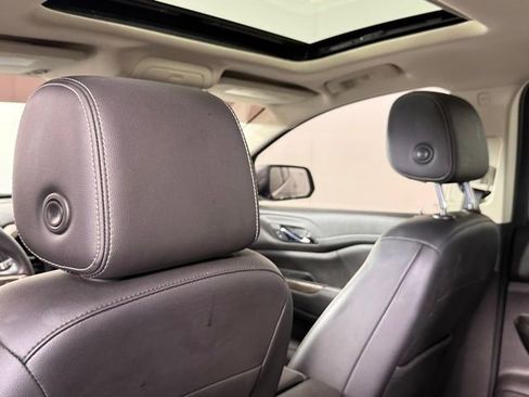 Used 2021 GMC Acadia Denali w/ Denali Technology Package image 24