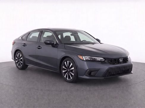Used 2024 Honda Civic EX-L image 2