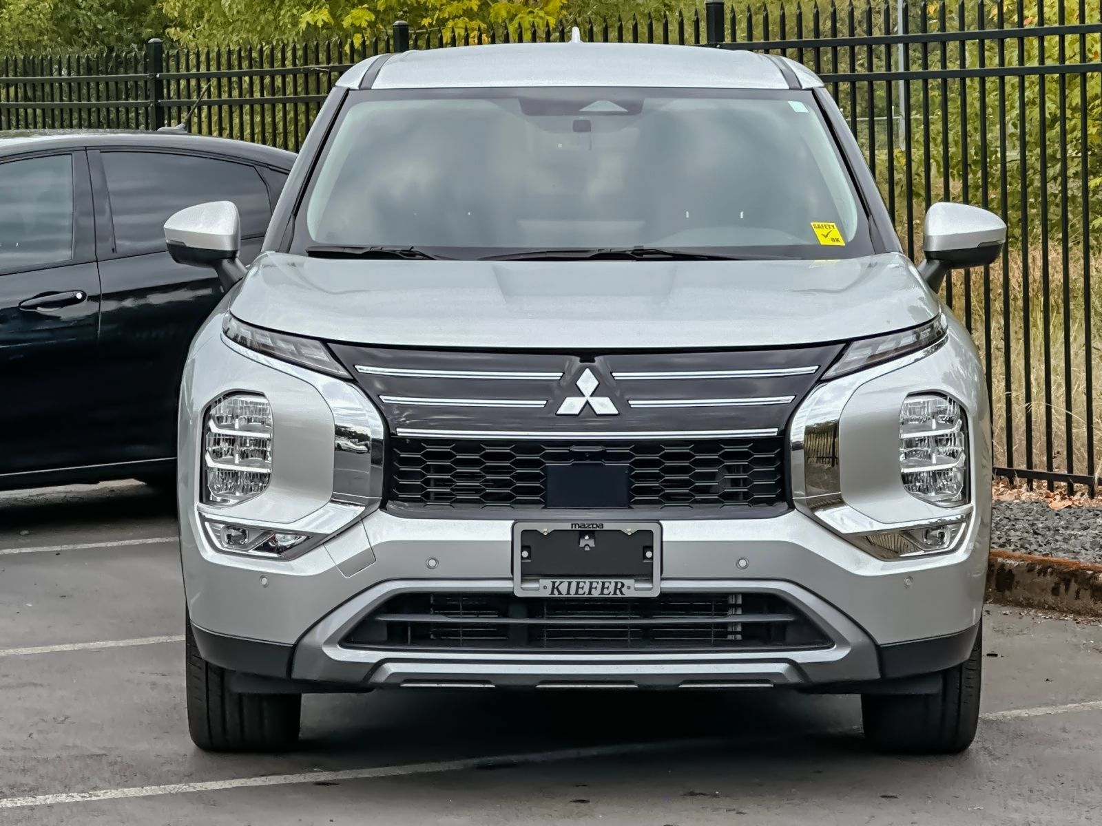 Used 2025 Mitsubishi Outlander SE FWD image 8