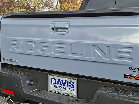 Certified 2025 Honda Ridgeline TrailSport+ image 32