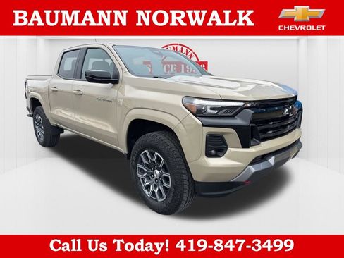 Used 2024 Chevrolet Colorado Z71 w/ Z71 Convenience Package 2 AWD/4WD image 1