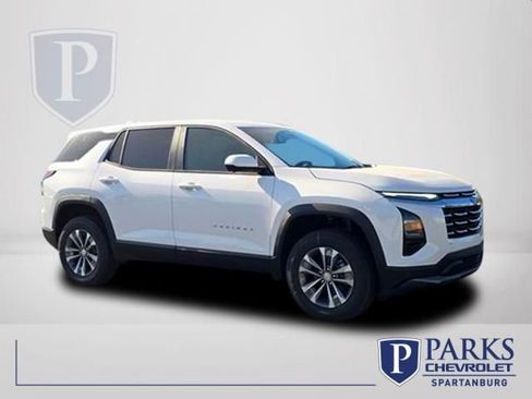 New 2026 Chevrolet Equinox LT FWD image 1