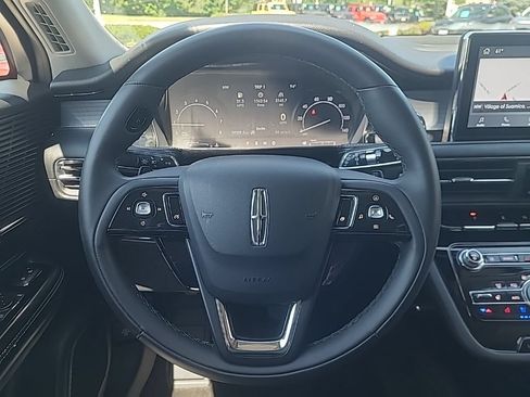 Used 2022 Lincoln Corsair AWD w/ Equipment Group 101A image 16