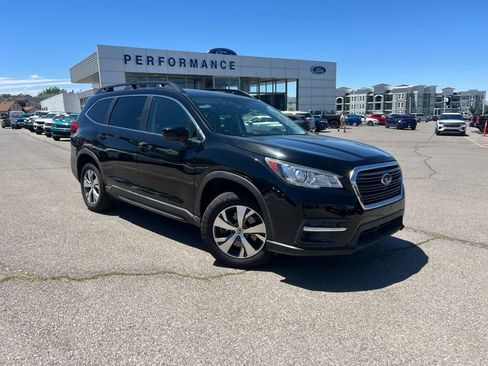 Used 2022 Subaru Ascent Premium w/ Convenience Package AWD/4WD image 2