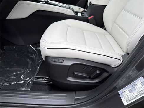 New 2025 MAZDA CX-5 AWD 2.5 S w/ Premium Plus Pkg image 12