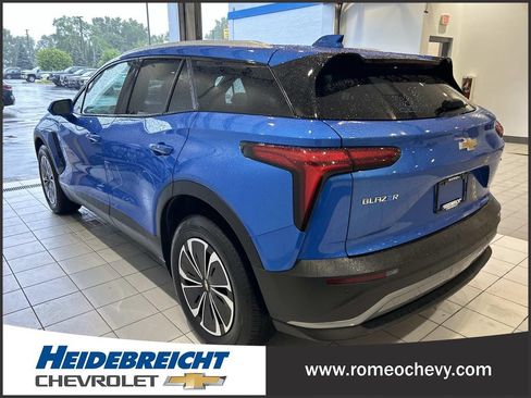 Used 2024 Chevrolet Blazer EV LT AWD/4WD image 5